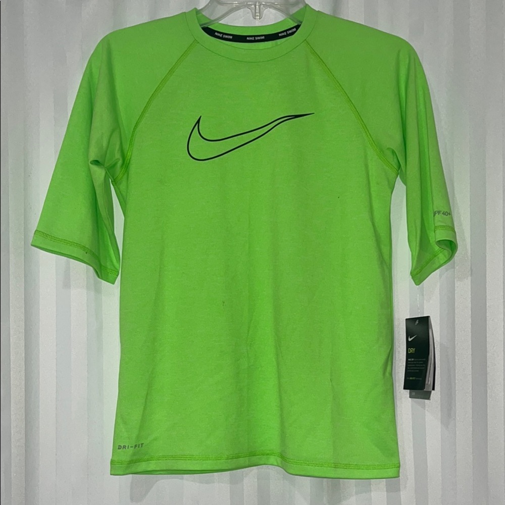 NWT NIKE SWIM Bright Green Dri-FIT UV (Ultraviolet Protection) T-Shirt UPF 40+
